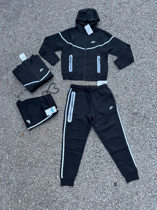 CHÁNDAL NIKE TECH 2026